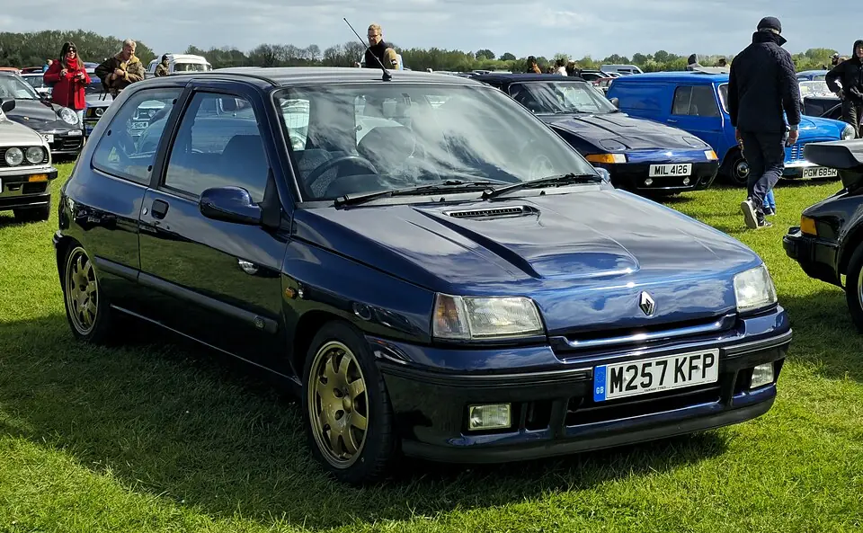 Blue Renault Clio Williams, three-quarter front view