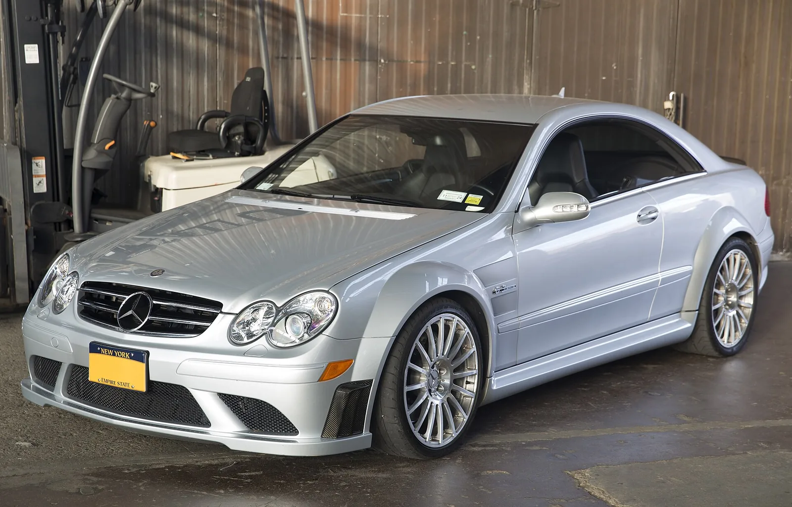 Mercedes-Benz CLK 63 AMG Black Series, front three-quarter view