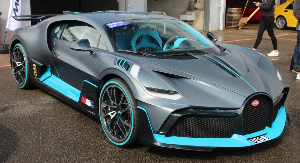 Grey and blue Bugatti Divo, three-quarter front view