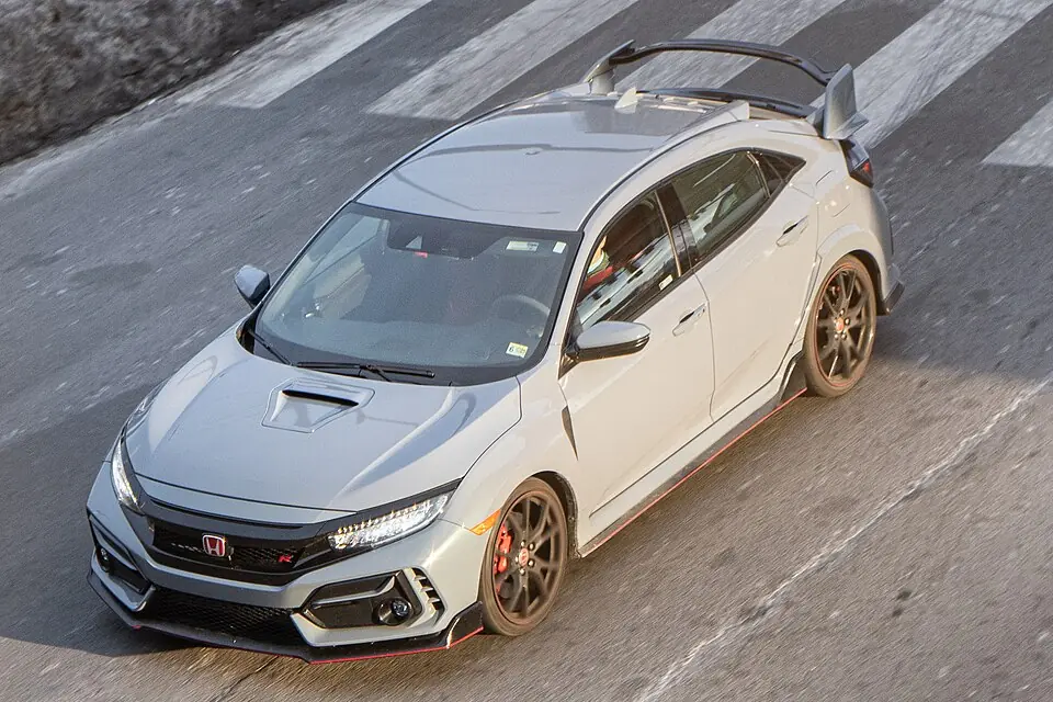 White Honda Civic Type R (FK8), elevated three-quarter view