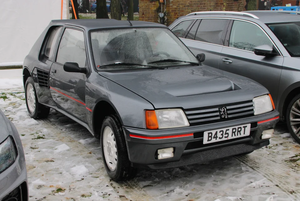 Grey Peugeot 205 Turbo 16, three-quarter front view