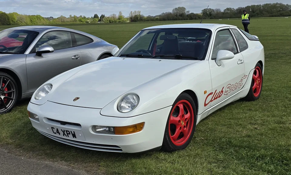 White Porsche 968 Club Sport, three-quarter front view