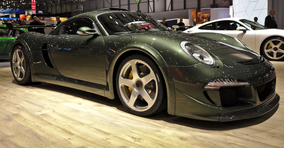 Dark green RUF CTR3, three-quarter front view