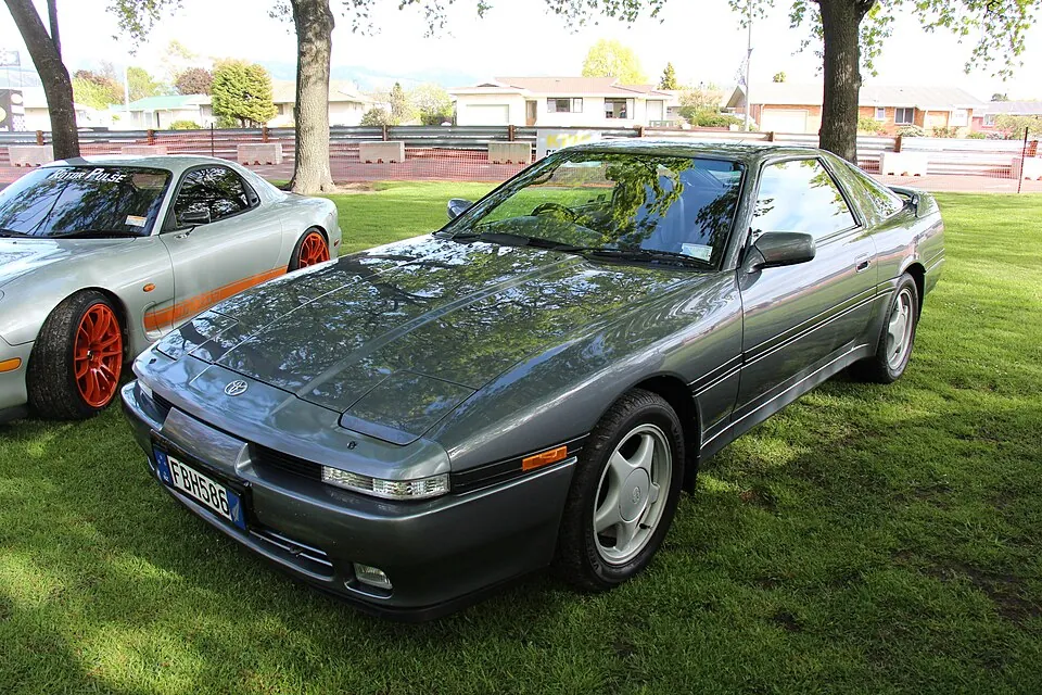 Red Toyota Supra Turbo (A70), three-quarter front view
